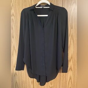 NWOT Express Portofino Pleated Button Down Blouse XS – Black